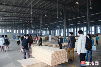 2大板式家具厂陷倒闭!“广东模式”现危机?