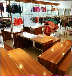 工厂专业生产衣柜家具商业展柜实木家具上门量身
